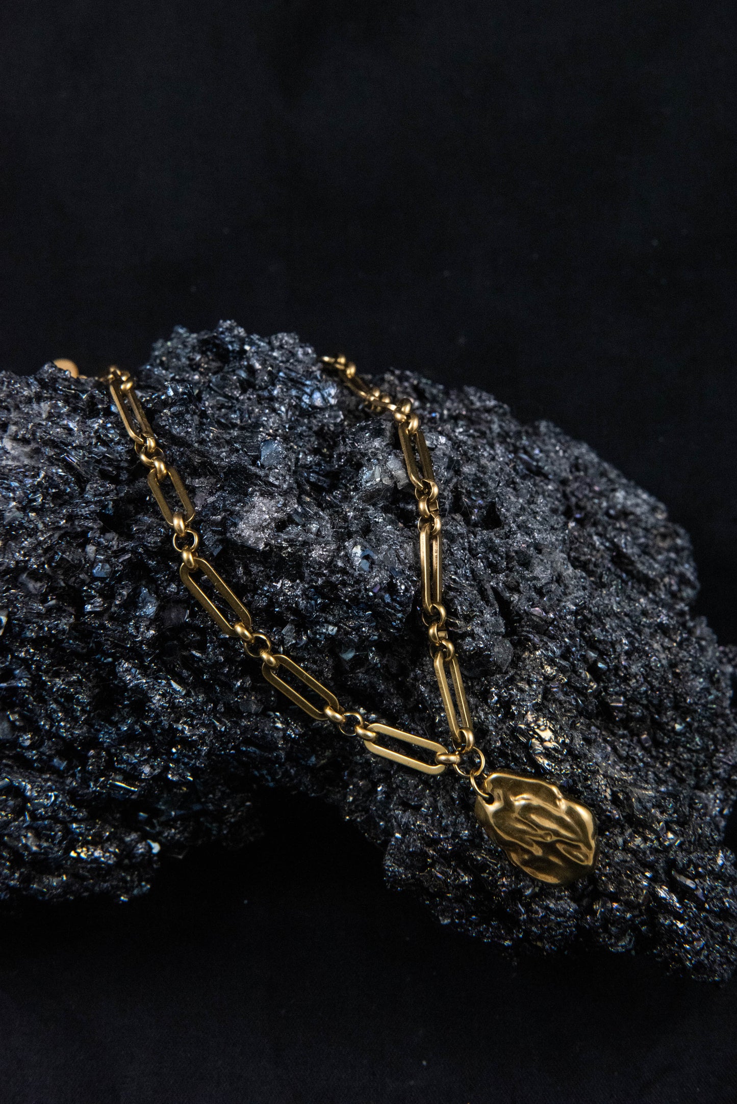 SOFI NECKLACE