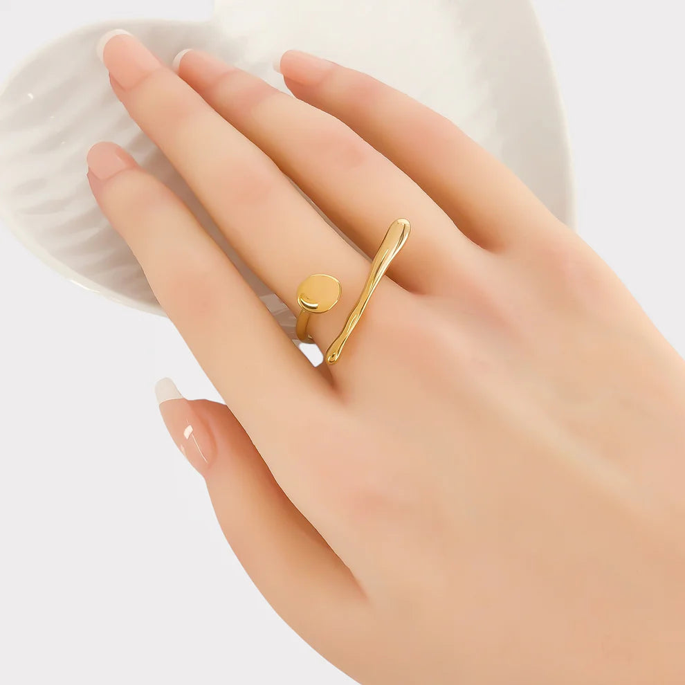LUCY RING