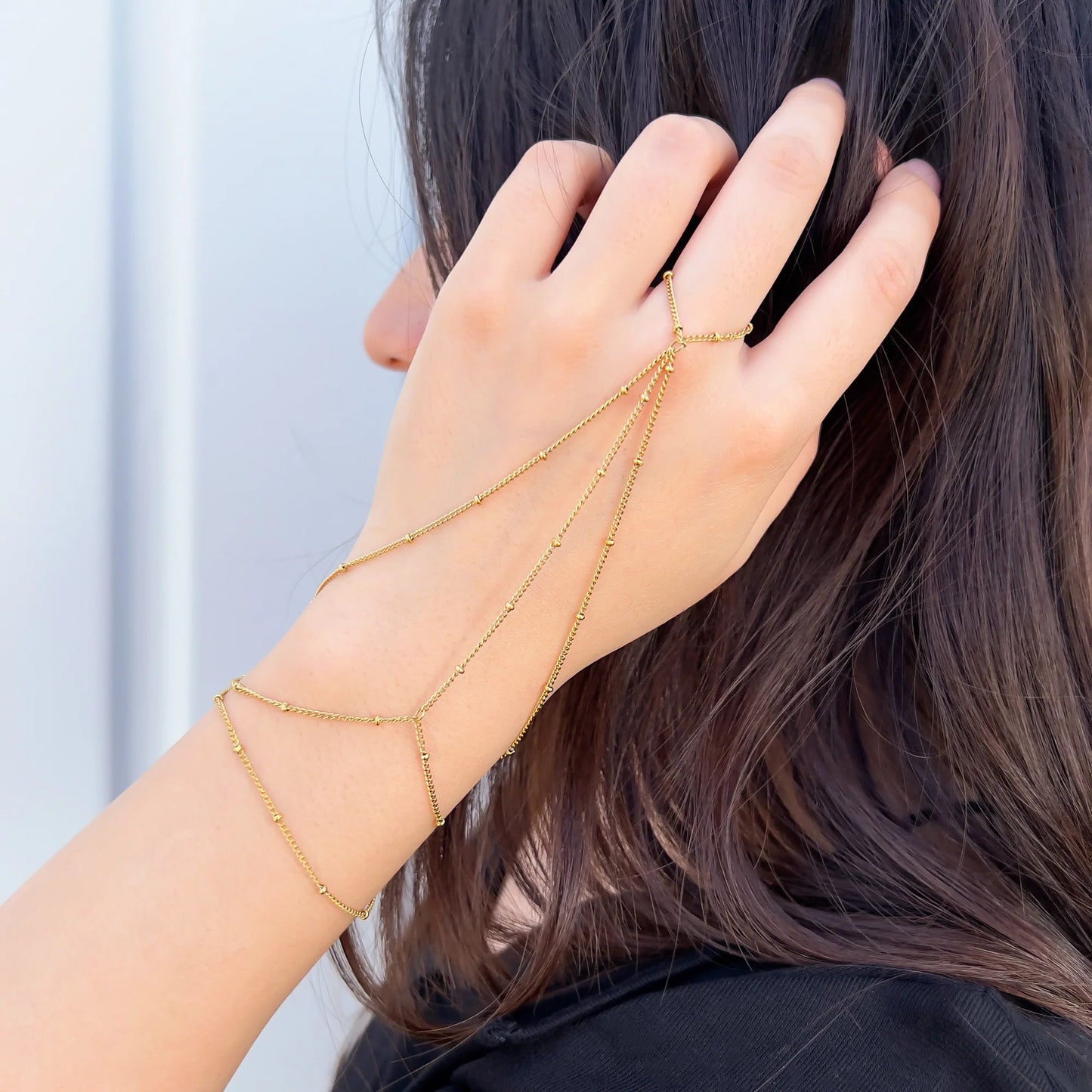 LEAH HANDCHAIN